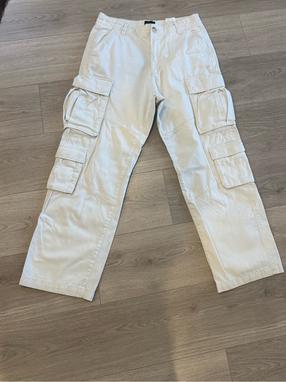 H&M Off-White Cargo Pants with Multiple Pockets